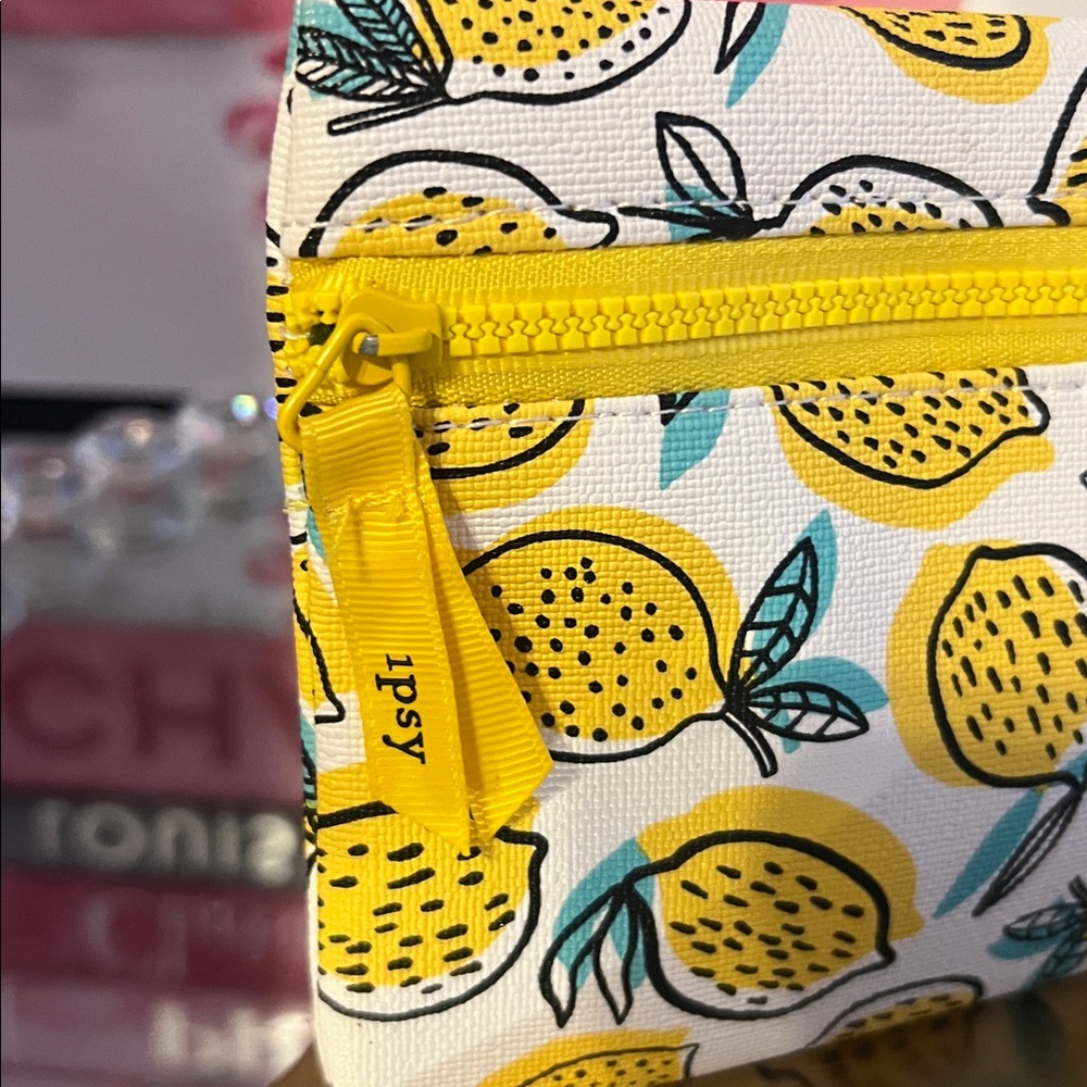 ipsy Lemon Pattern Cosmetic Bag with Yellow Zipper - Picture 4 of 6
